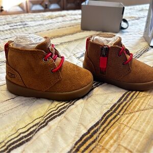 NIB UGG Unisex Baby Daine Chukka Boots Size S 02/03 (6-12M) Chestnut Suede